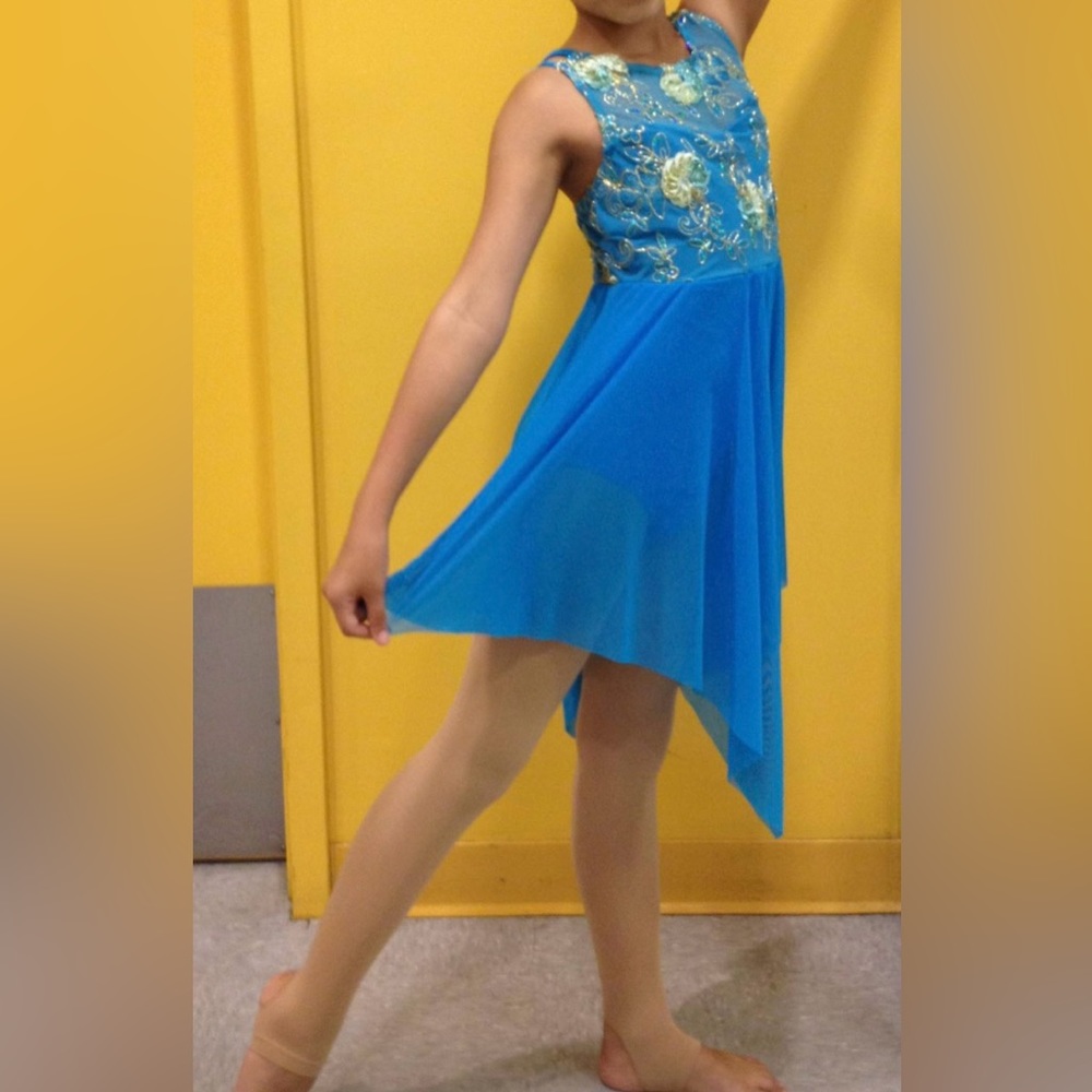 Weissman Dance Costume Size: Small Adult Color: Teal Blue Aqua with Gold👯‍♀️